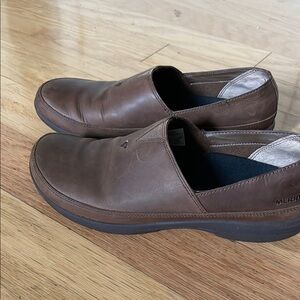 Merrell Brown Loafers Slip-On Comfort Shoes women’s size 8 1/2